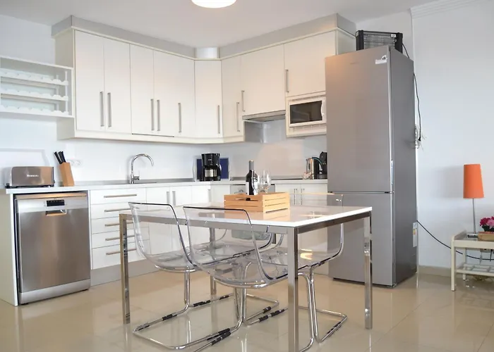 Looking The Views - 214 *